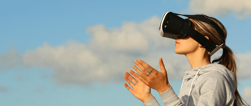 What can you do with a Virtual Reality headset