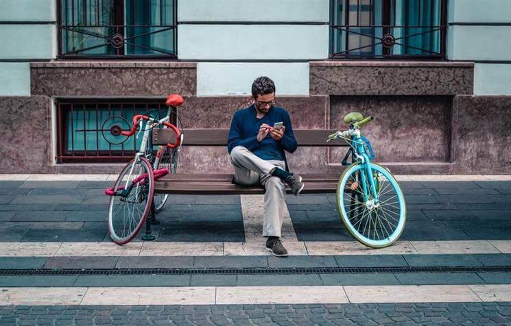 man using a bike share app